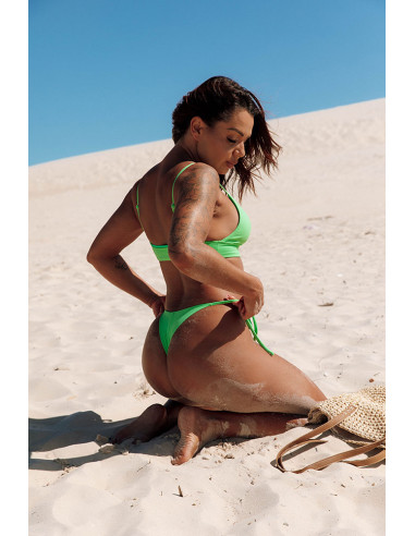 Biquini verde fluorescente